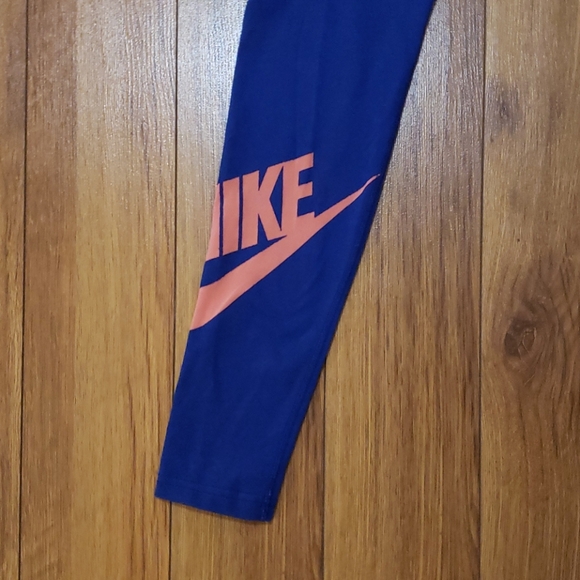 Nike leggings - Picture 2 of 2